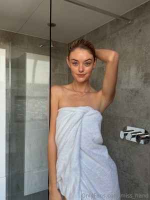 Willow Hand Photo #342