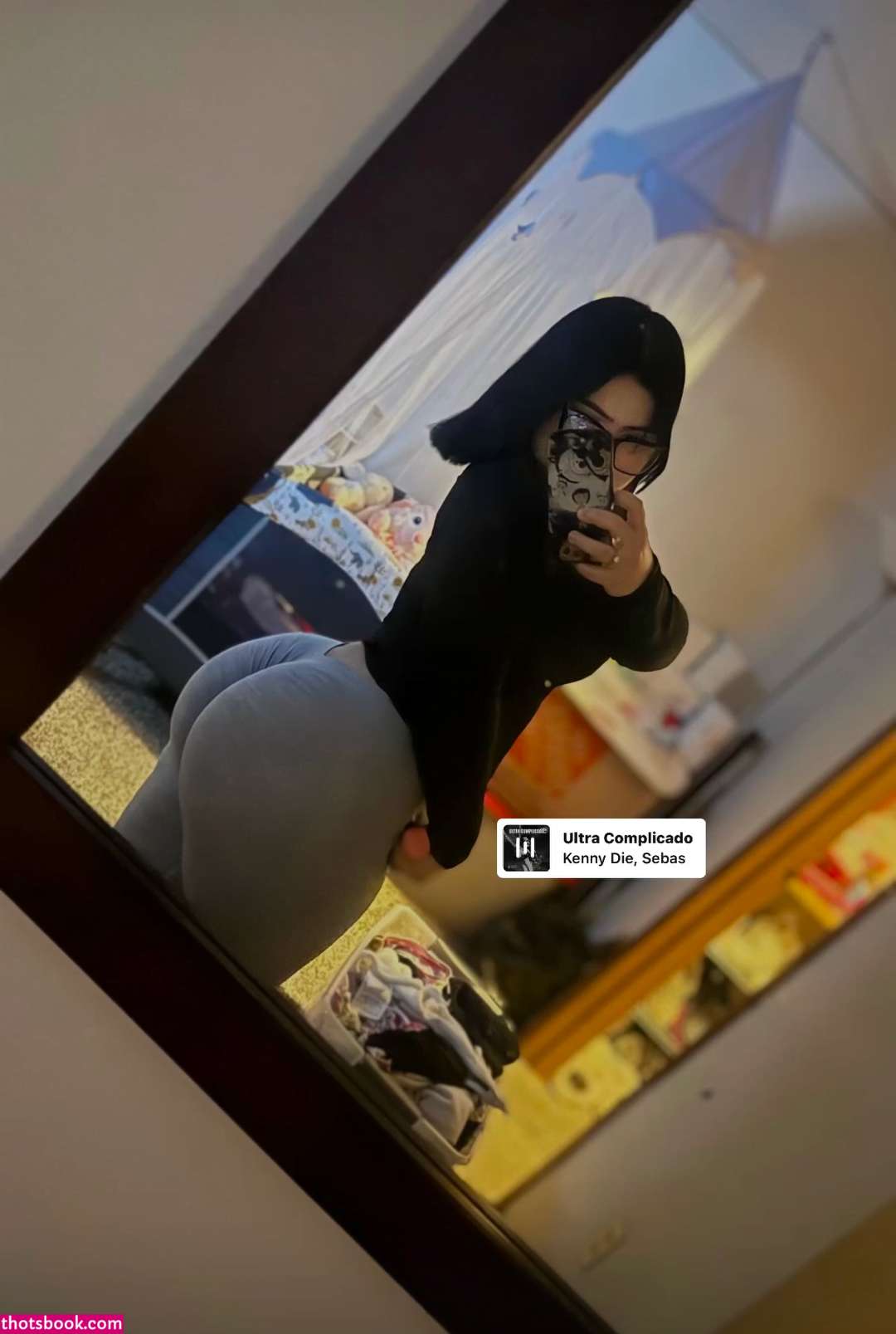 Desireeth Rojas Photo #12