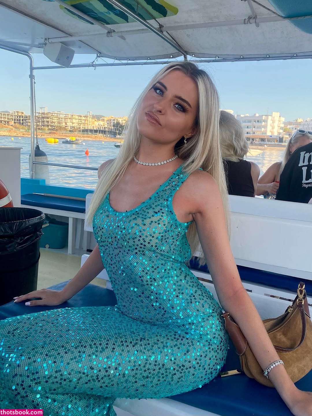 Ellie Middleton Photo #23