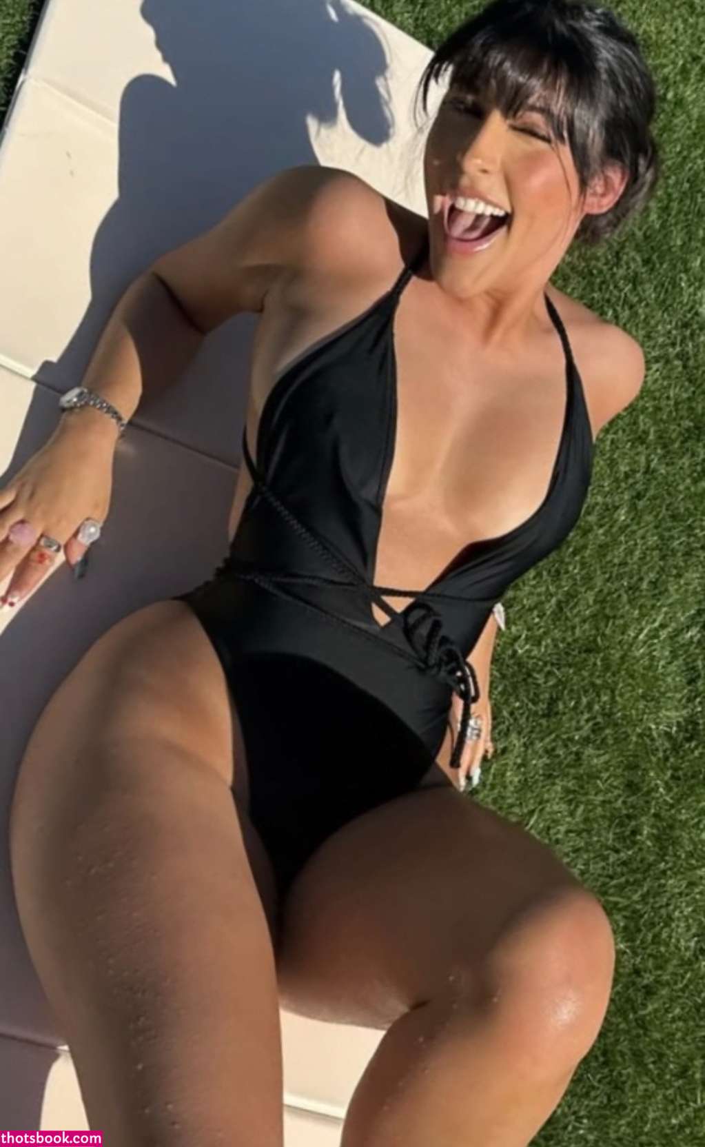 Alara Taneri Photo #21