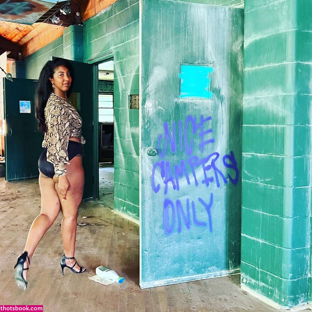 Ayamgoddess Photo #8