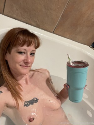 Candyapple1976 Photo #10