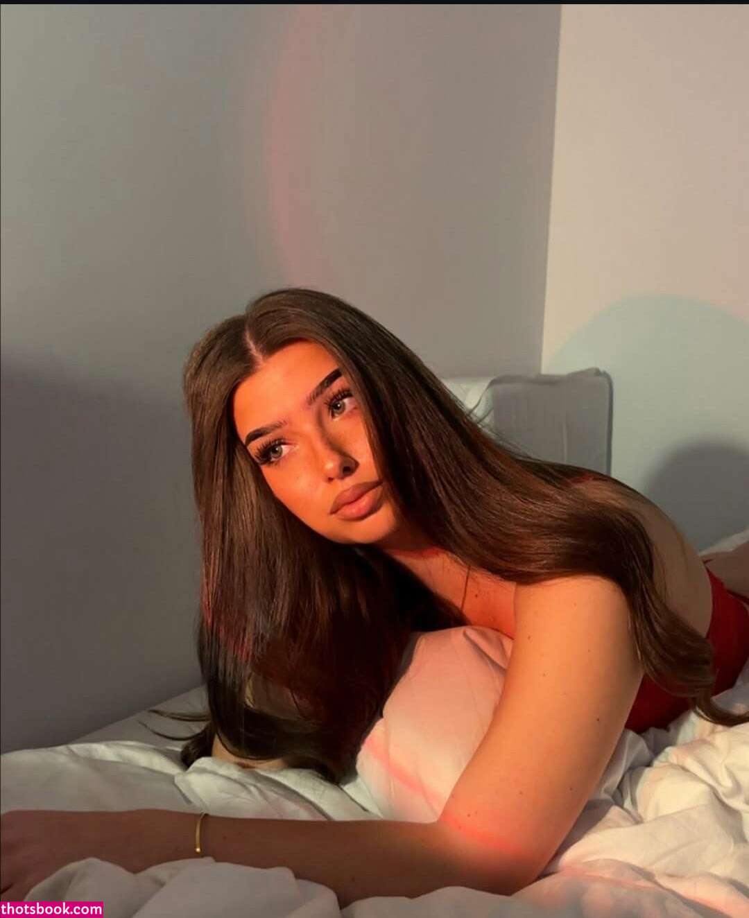 Emilia Wegrzynek Photo #5