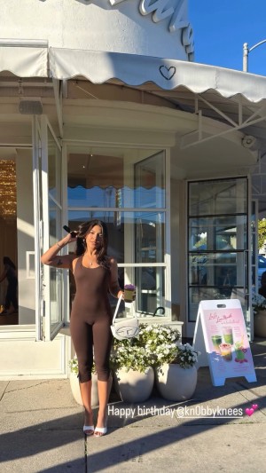 kn0bbyknees Photo #4