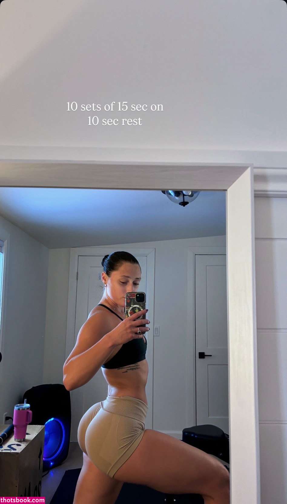 Urgymbae Jade Photo #3