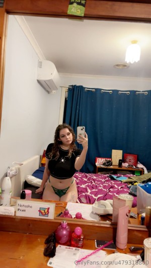 natasha697 Photo #16