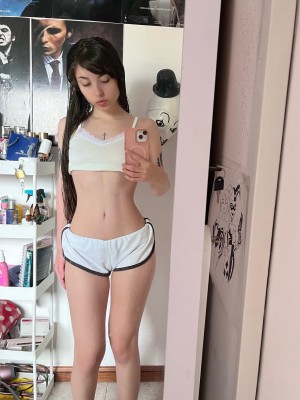 violetitangel Photo #15