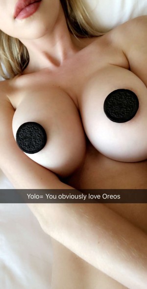 Andie Adams Photo #9