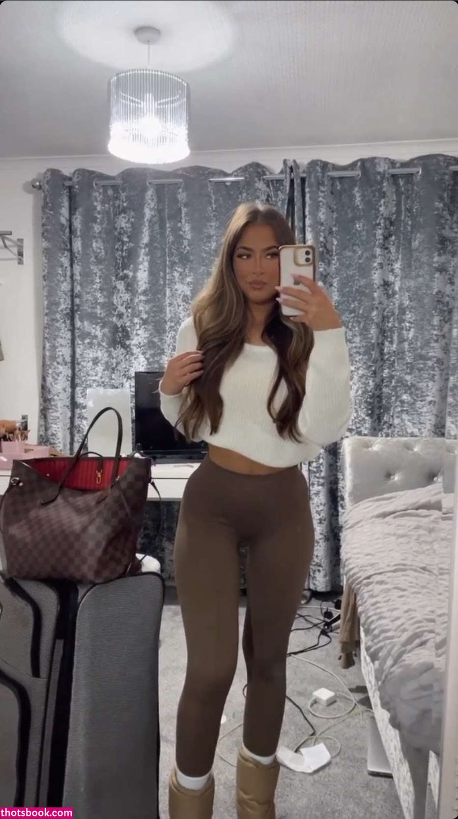 Emily Spencer Photo #9