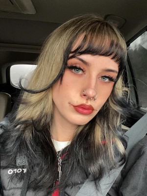 Tellmemore666 Photo #13