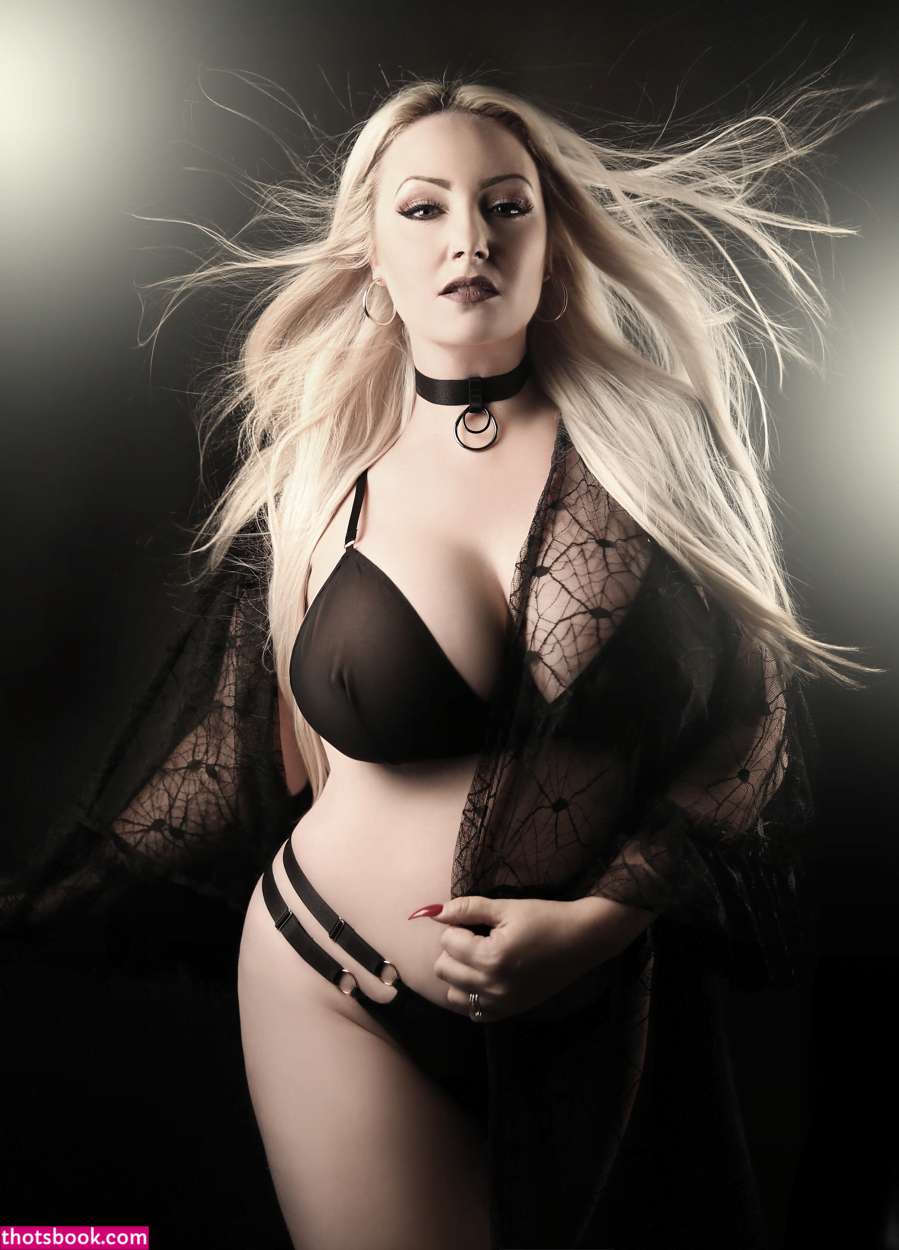 October Divine Photo #25