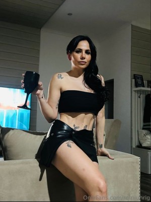 Romina Uhrig Photo #2