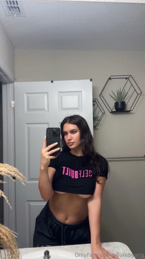 Allure Ana Photo #64