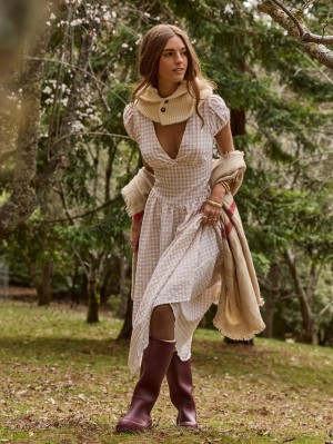 Emily Feld Photo #307