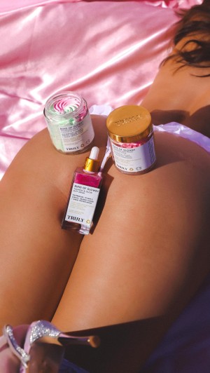 Sarah Curr Photo #93