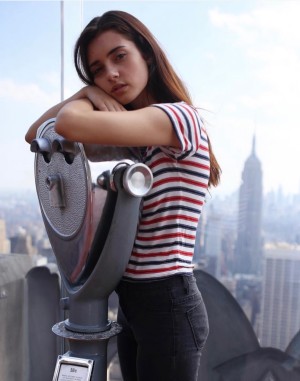 Sarah Curr Photo #108