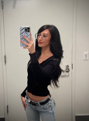 Connie Kieu Photo #24