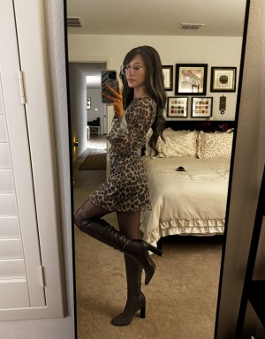 Connie Kieu Photo #26