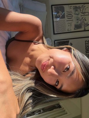 Ella Richardson Photo #12