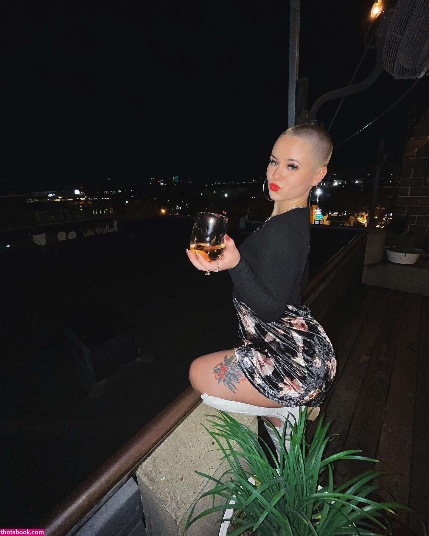 thatbaldbih Photo #8