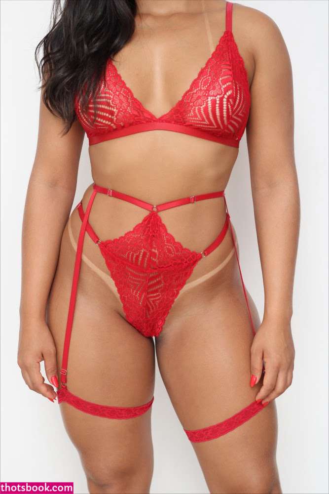 Bianca Cordeiro Photo #9