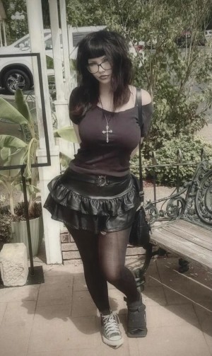 Boysenberryodd8112 Photo #6