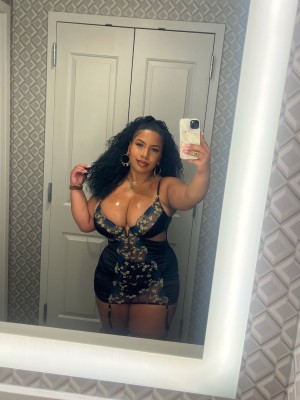 forevercurlybri Photo #5