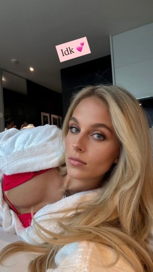 Lizzie Gunderson Photo #7