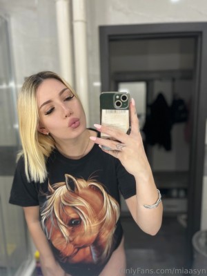 miaasyn Photo #17