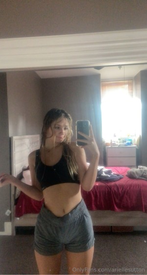 ariellesutton Photo #4