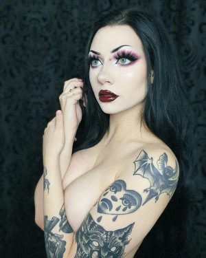 dahliawitch Photo #31