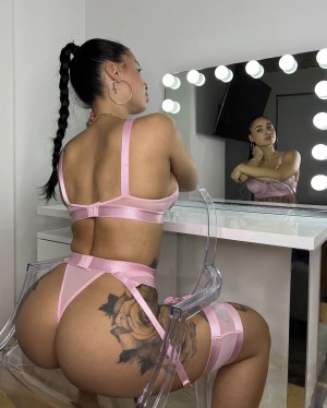 emmaxleerose Photo #10