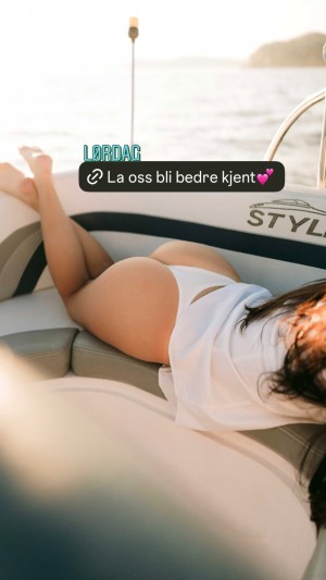 Freya Lund Photo #13