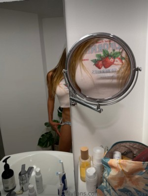 Avery Poppinga Photo #8