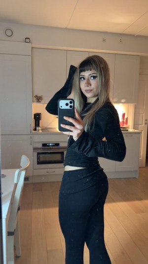 nightkitty444 Photo #19