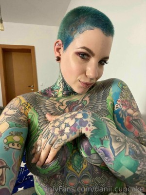 Danii Cupcake Photo #2