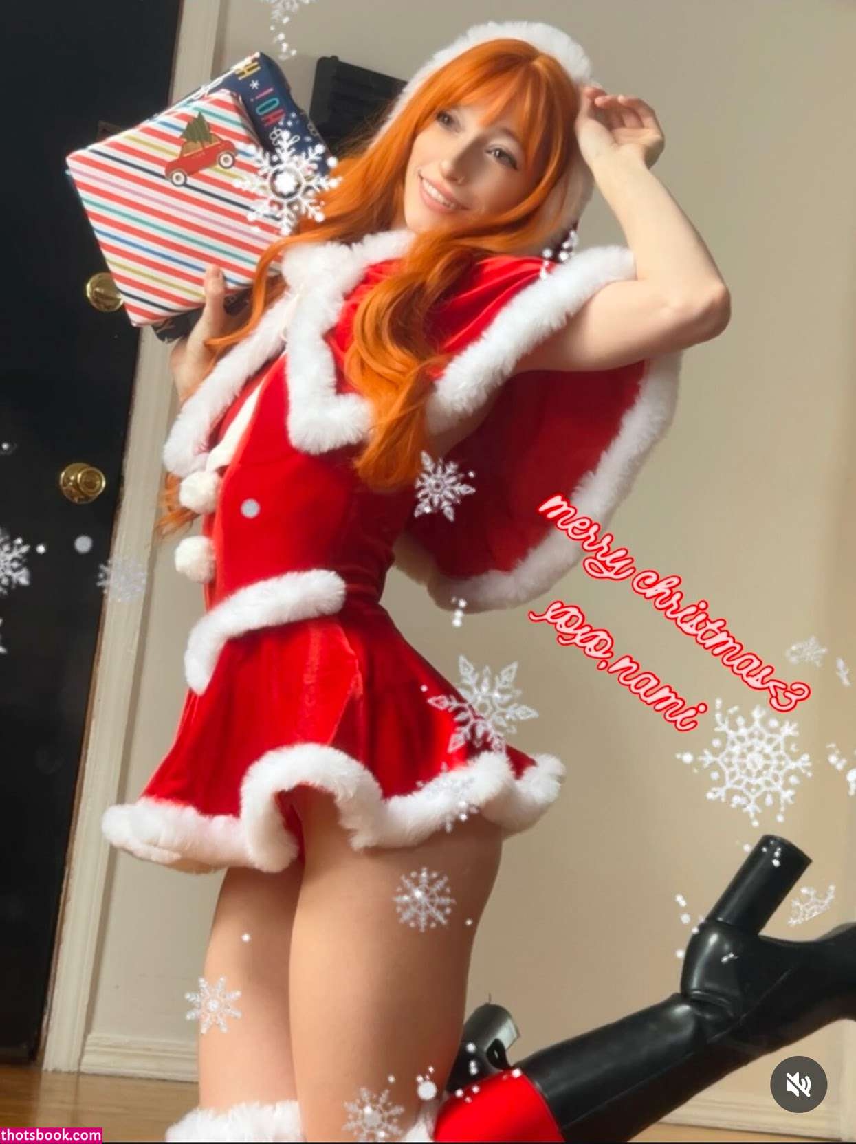 Hotgluehime Photo #3