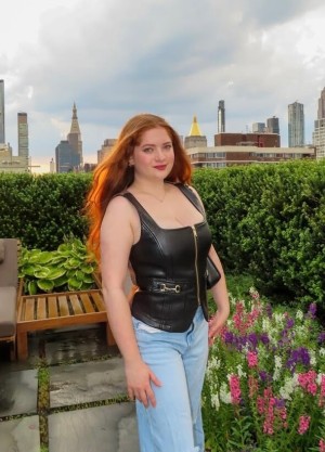 Juliet Siegel Photo #14