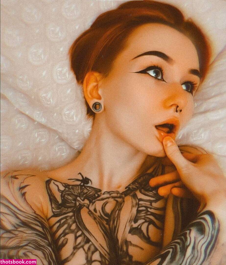 Louna Cerberus Photo #21