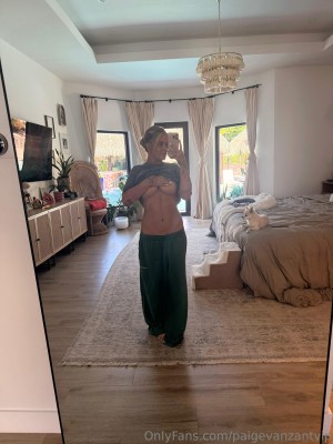 Paige Vanzant Photo #1132