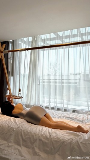 Qiaoniutt Photo #170