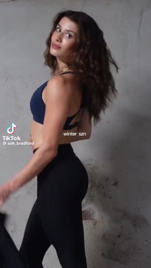 Ash Bradford Photo #19