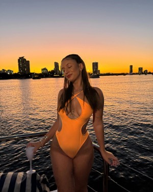 Fiona Lundgaard Photo #3