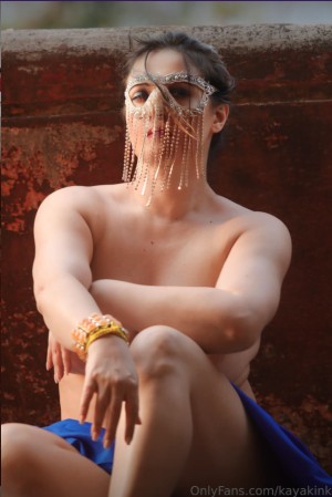 Maitri Ramaiya Photo #6