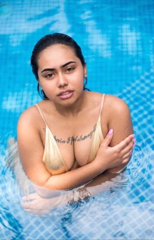 Maureenmanisha Photo #10