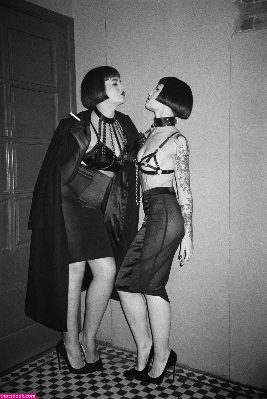 Miriam Veil Photo #15