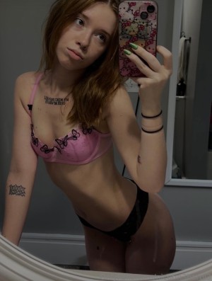 nicotin3barbi3 Photo #1