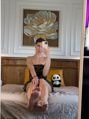 Nikol Synn Photo #15