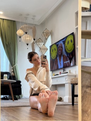 Nikol Synn Photo #23