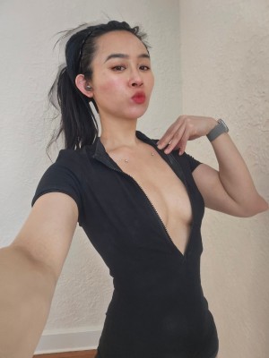 Connie Han Photo #50